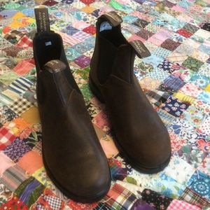 Antique Brown Women’s Blundstone Boots Size 9.5 US